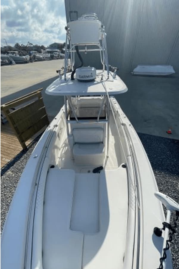 the best price on 2010 Sea Hunt 27 Game Fish 27