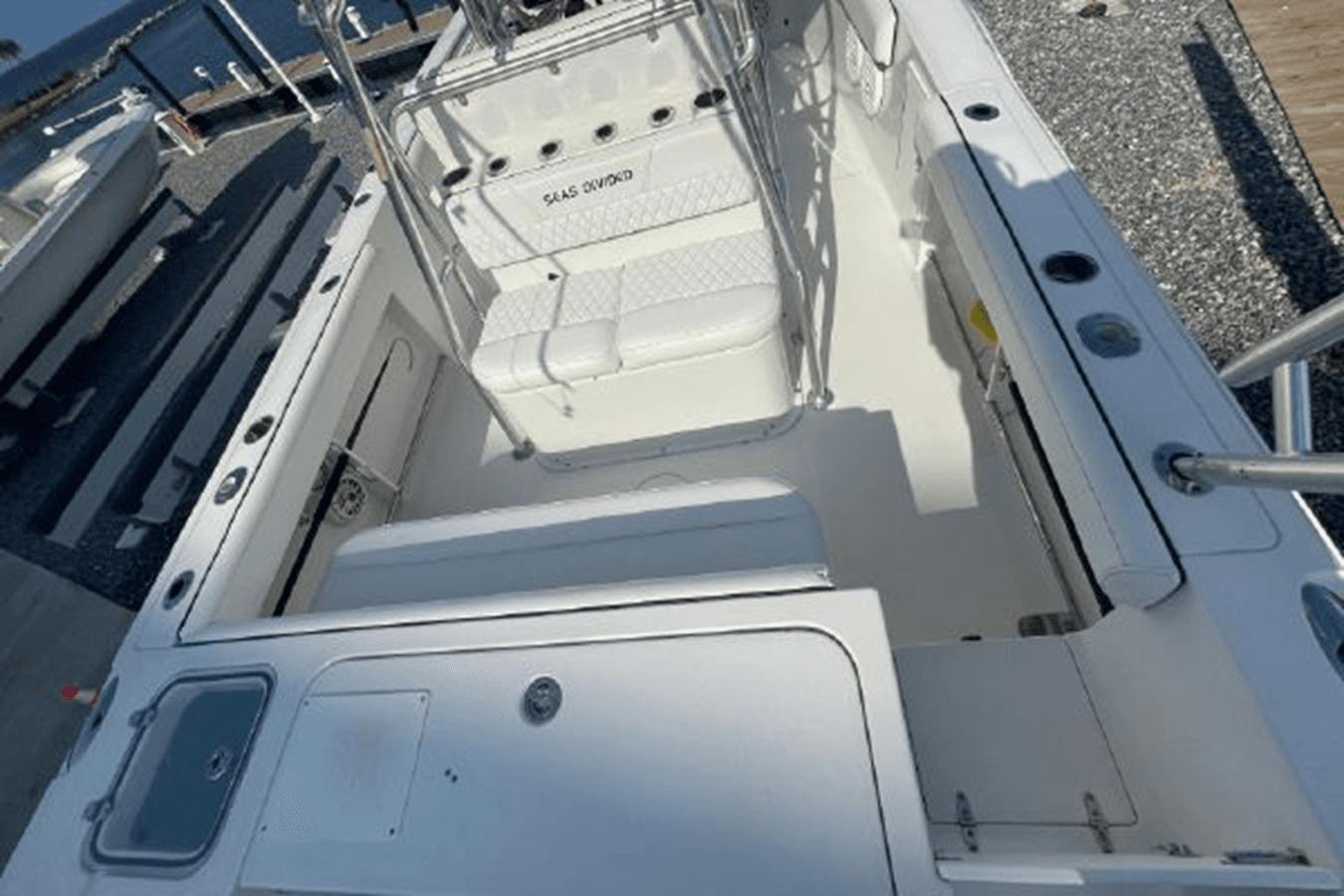 2010 Sea Hunt 27 Game Fish - SEA HUNT