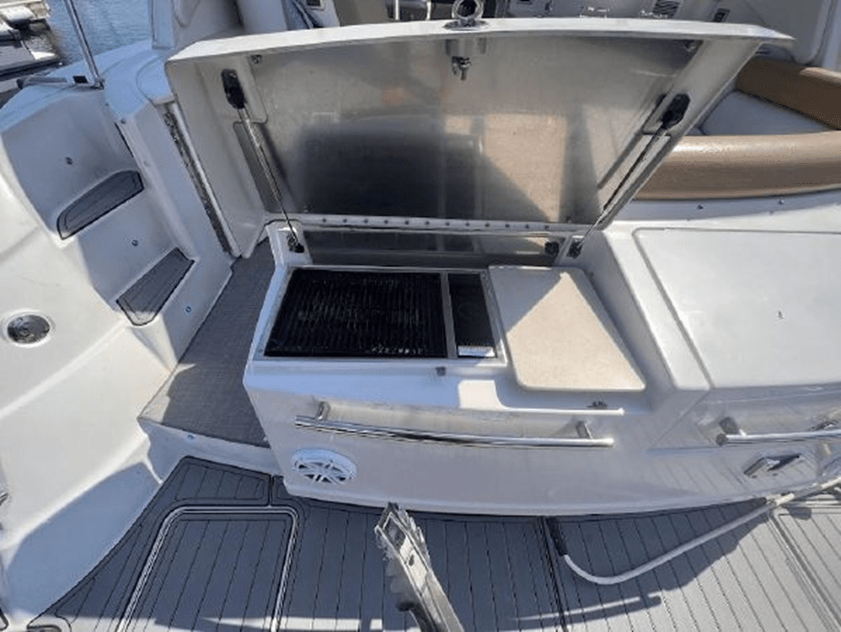 2011 Four Winns V475 - FOUR WINNS yacht sale