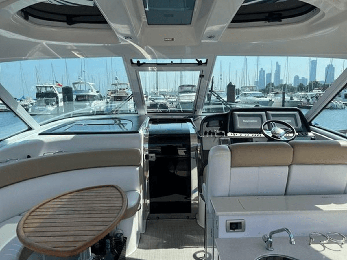 2011 Four Winns V475 2011 yacht sale