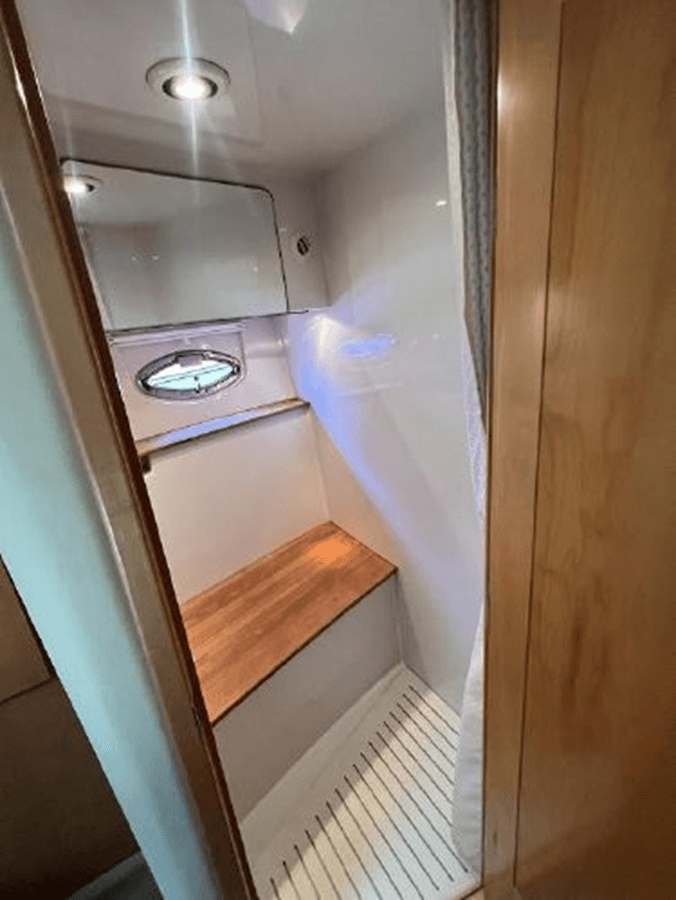 2011 Four Winns V475 - FOUR WINNS