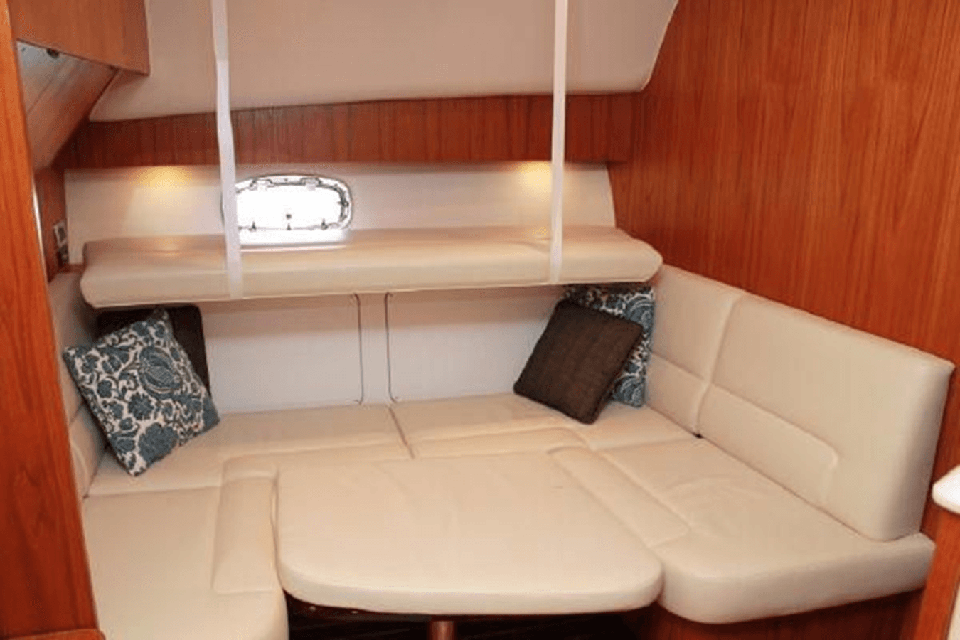 2011 Tiara Yachts 4300 Open 43