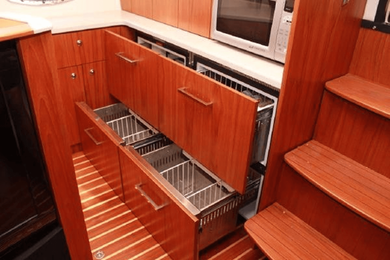 Стоимость яхты 2011 Tiara Yachts 4300 Open 43