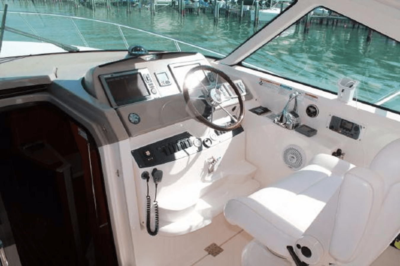 Продажа яхты 2011 Tiara Yachts 4300 Open 43