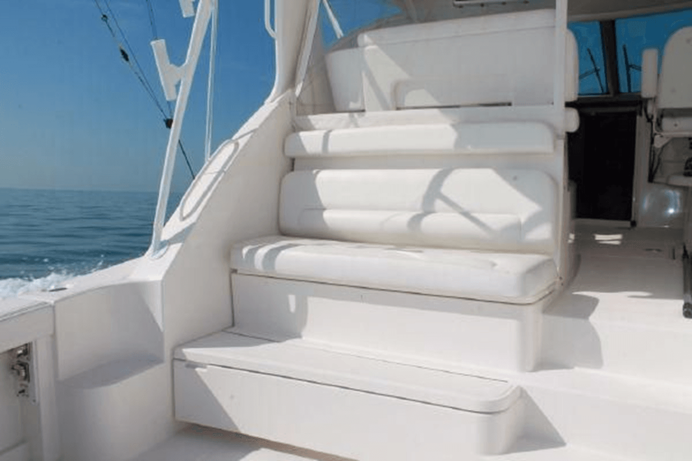 Лучшая цена на 2011 Tiara Yachts 4300 Open 43