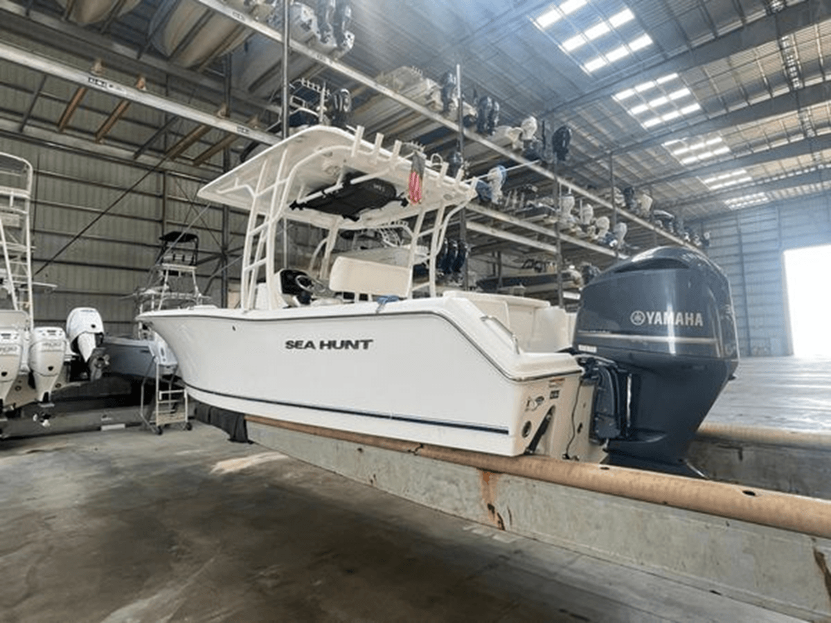 the best price on 2014 Sea Hunt Edge 24 24