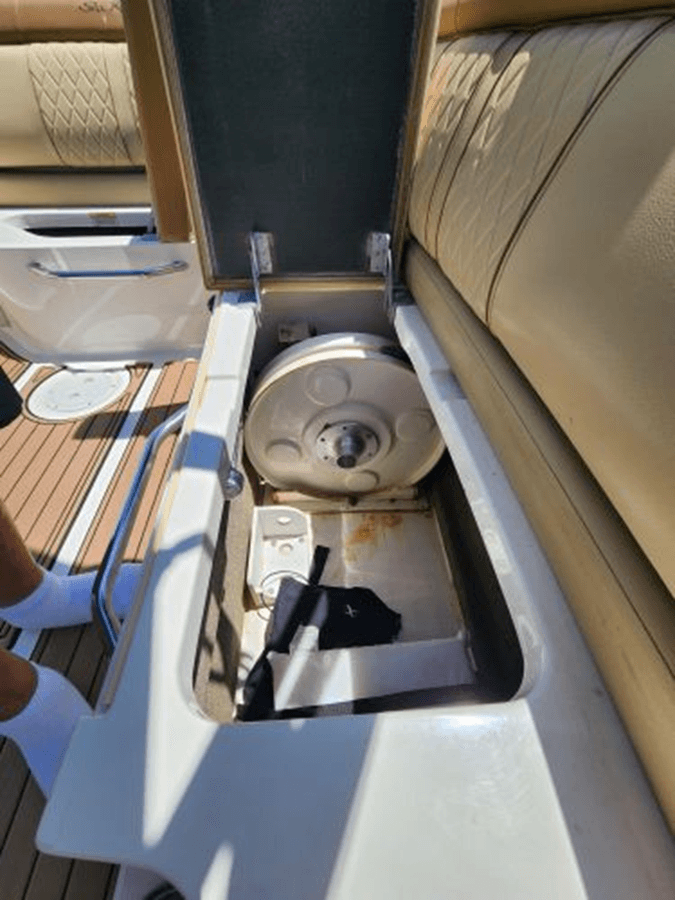 Buy a yacht 2015 Sea Ray 270 Sundeck - SEA RAY