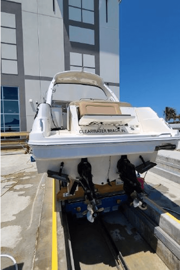 Buy a yacht 2016 Sea Ray 330 Sundancer - SEA RAY