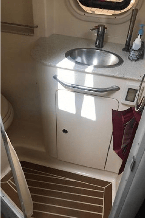 Buy a yacht 2016 Sea Ray 330 Sundancer 2016