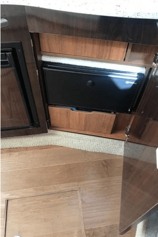 the best price on 2016 Sea Ray 330 Sundancer 2016