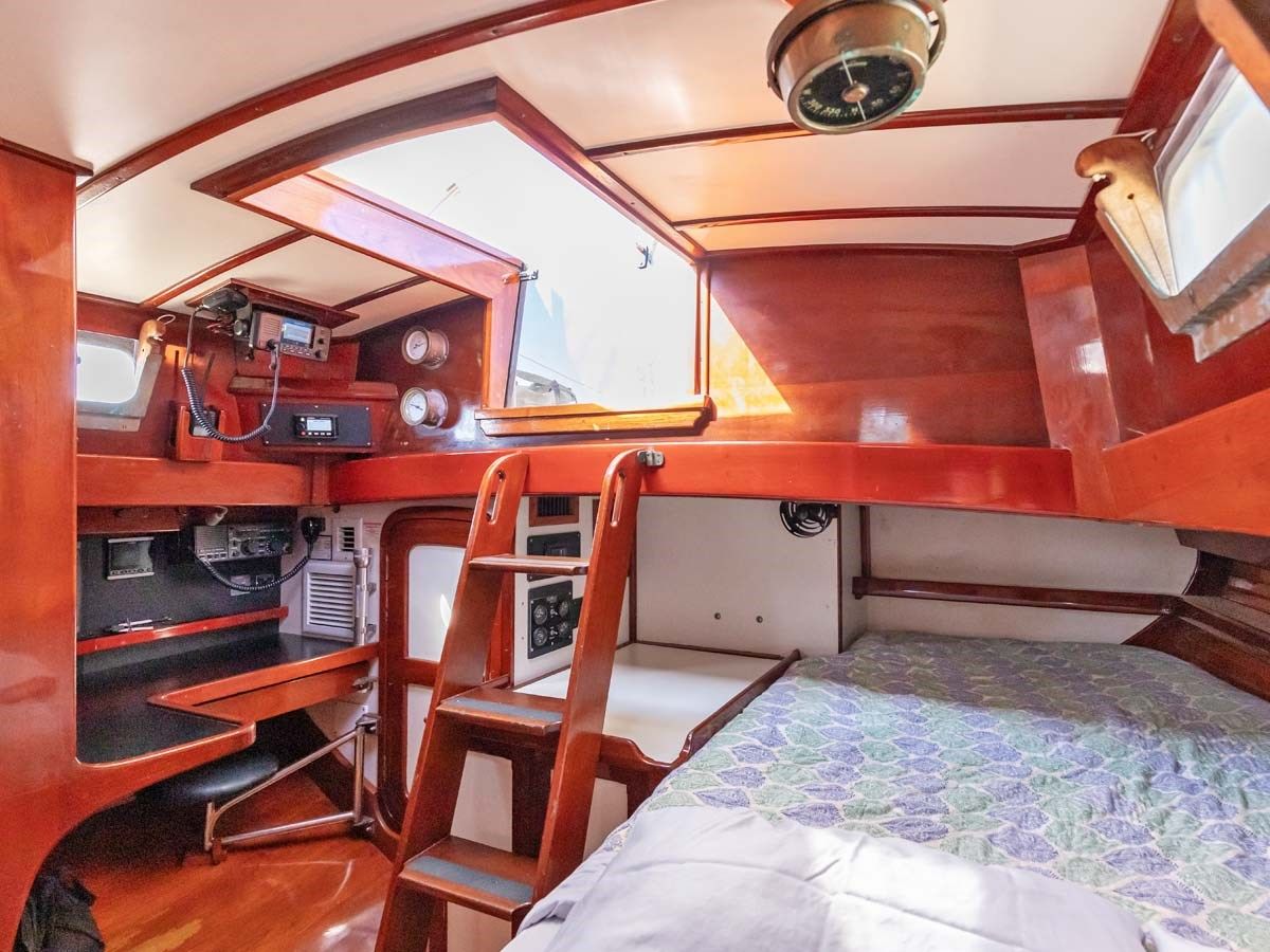 Купить NARWHAL 1987