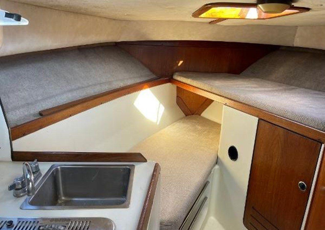 Buy a yacht 1989 Black Watch Express Express