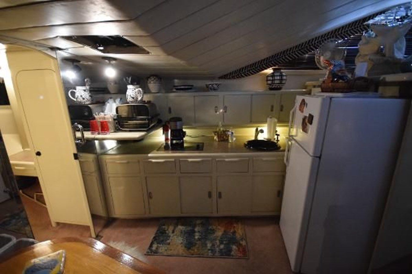 Продажа яхты 1986 Cheoy Lee 65 Midnight Lace