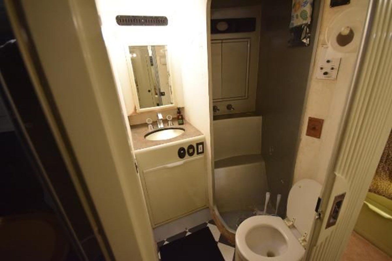 Лучшие предложения покупки яхты 1986 Cheoy Lee 65 Midnight Lace 1986