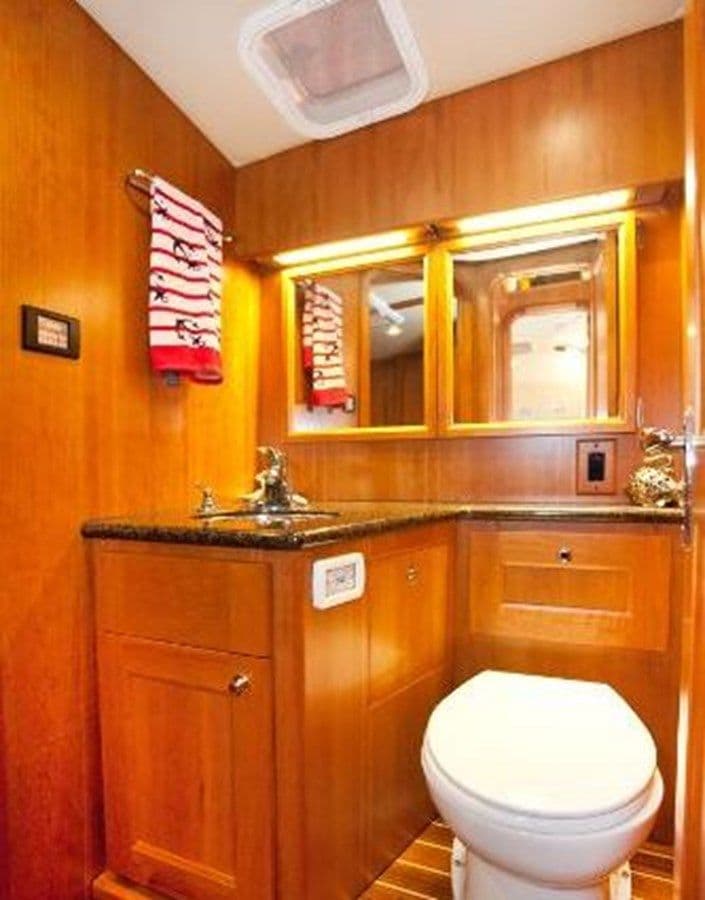 Стоимость яхты 2010 Costal Craft 400 IPS Coastal Cruiser - COASTAL CRAFT