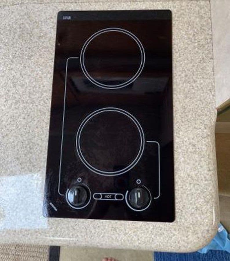 Buy a yacht 2003 Formula 37 PC 37 PC