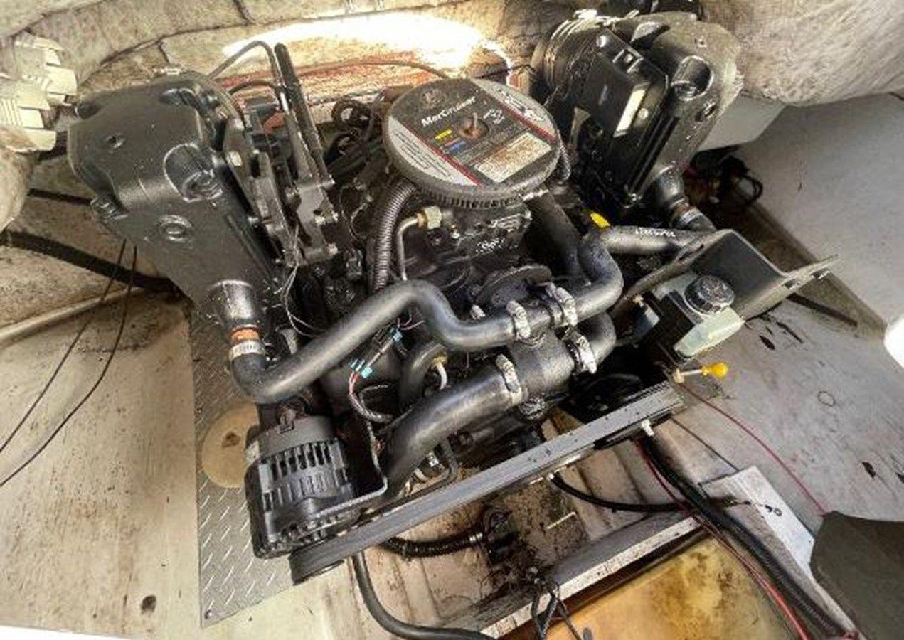 2011 Hurricane 201 Sundeck - HURRICANE price