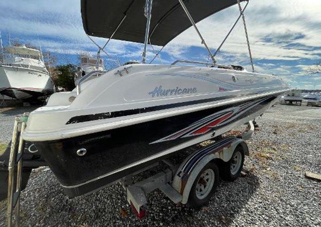 2011 Hurricane 201 Sundeck - HURRICANE yacht sale