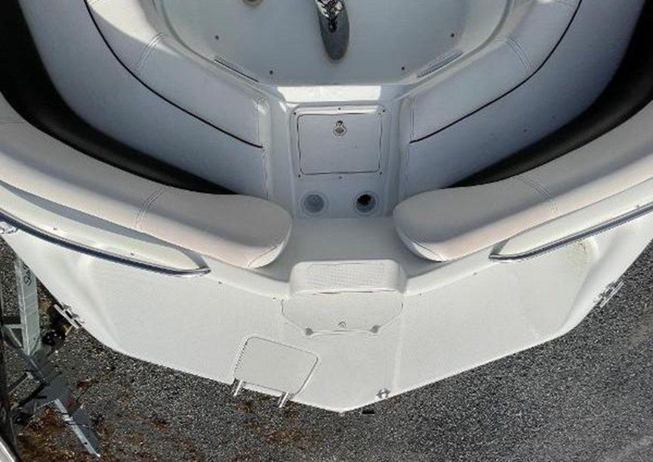 2011 Hurricane 201 Sundeck yacht sale