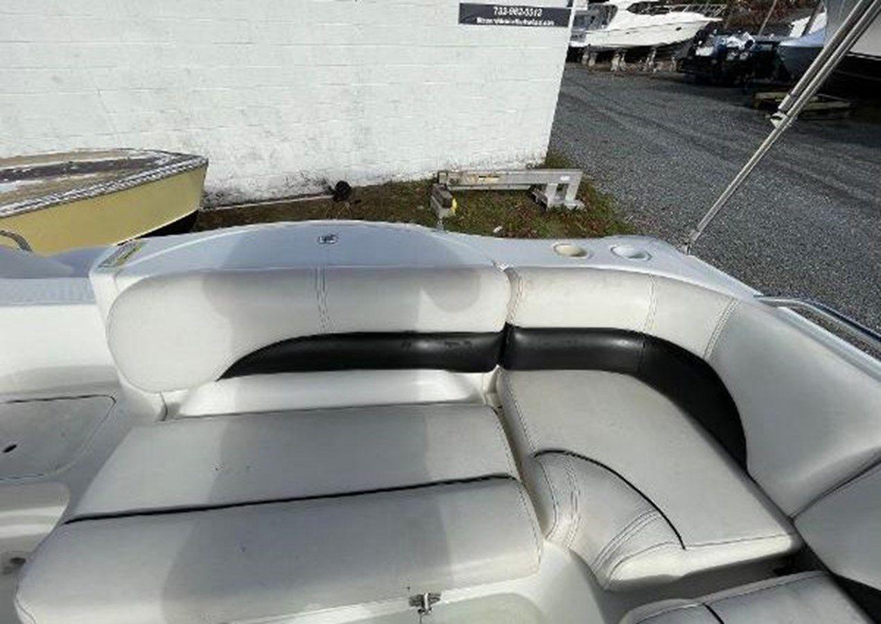 2011 Hurricane 201 Sundeck 20