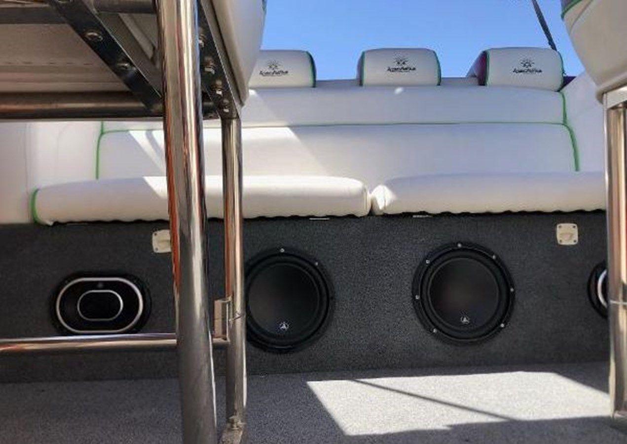 2006 Kachina 34 Drone Mid Cabin Bow Rider - CUSTOM