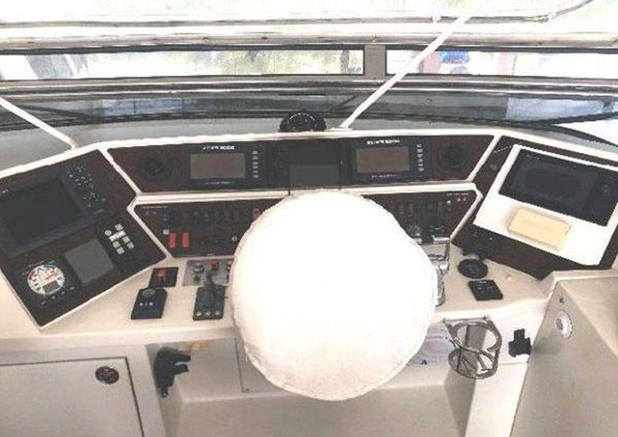 best yacht sales deals 2004 Marquis 65 65