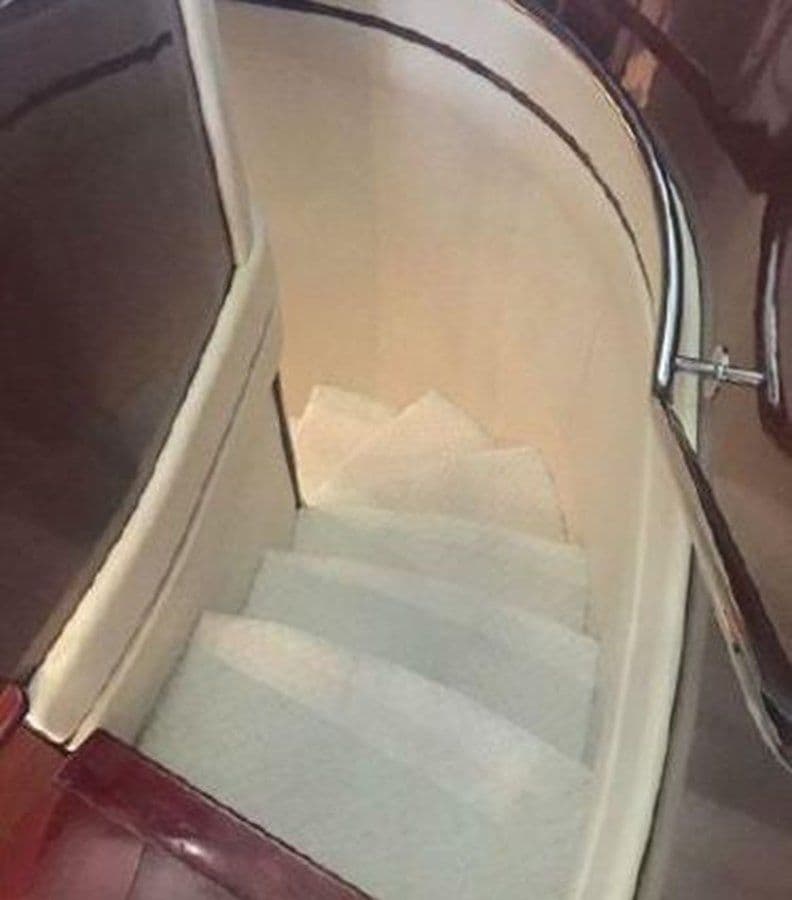 best yacht sales deals 2004 Marquis 65 64