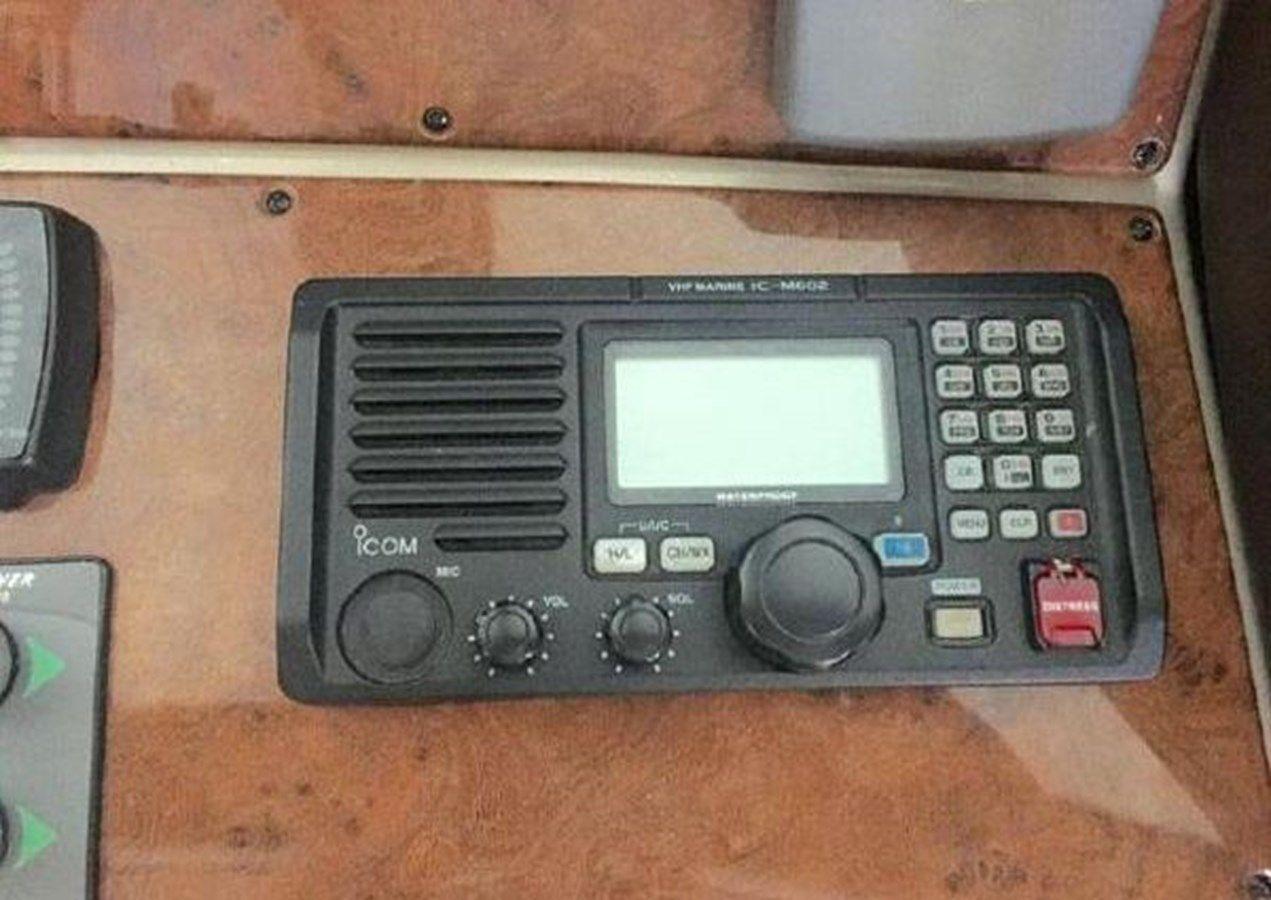 Buy a yacht 2004 Marquis 65 65