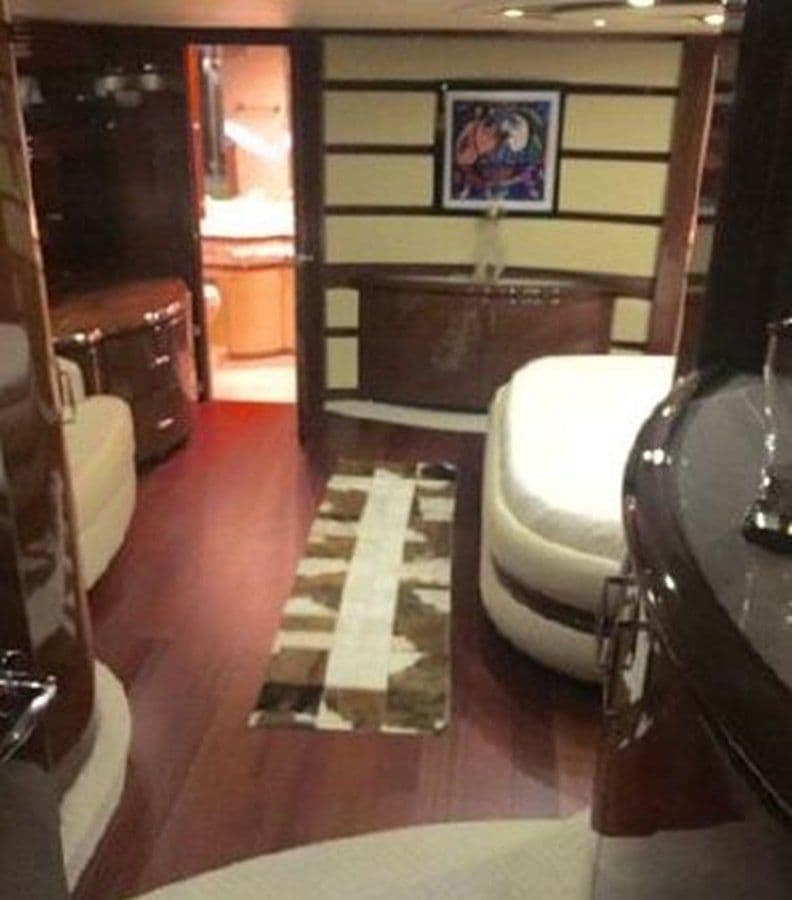 2004 Marquis 65 2004