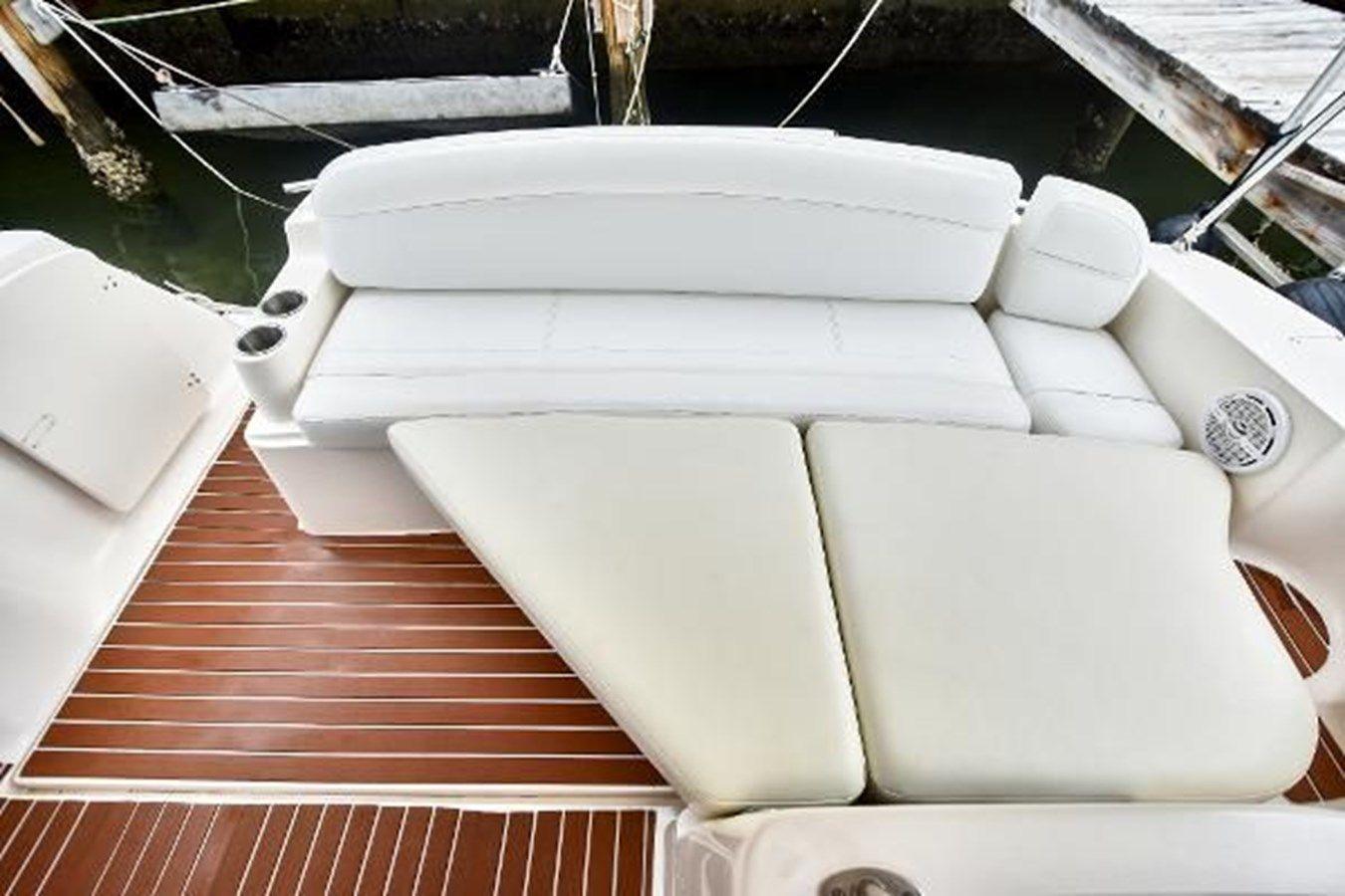 best yacht sales deals 2005 Rinker Fiesta Vee 342