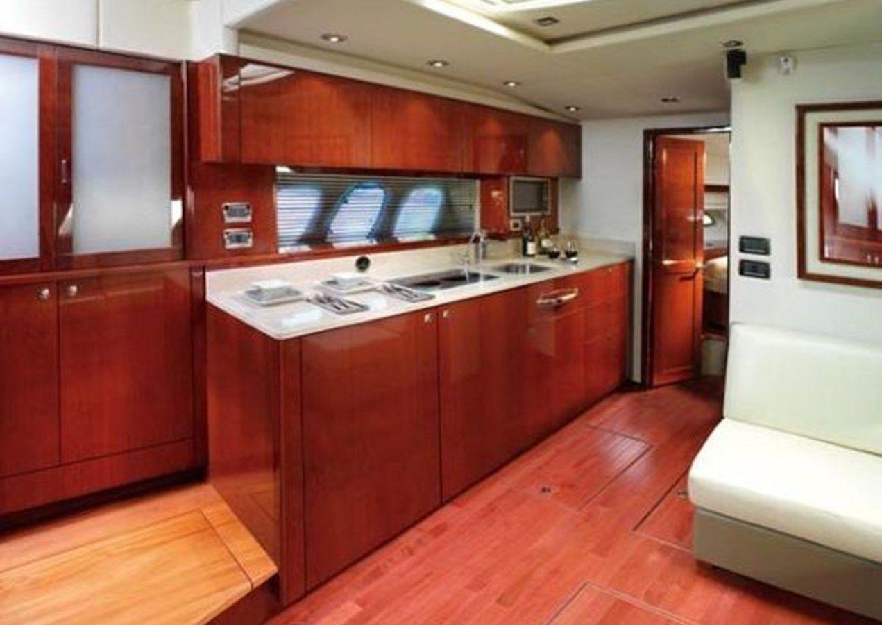 Купить яхту 2010 Sea Ray 540 Sundancer 2010 в Shestakov Yacht Sales