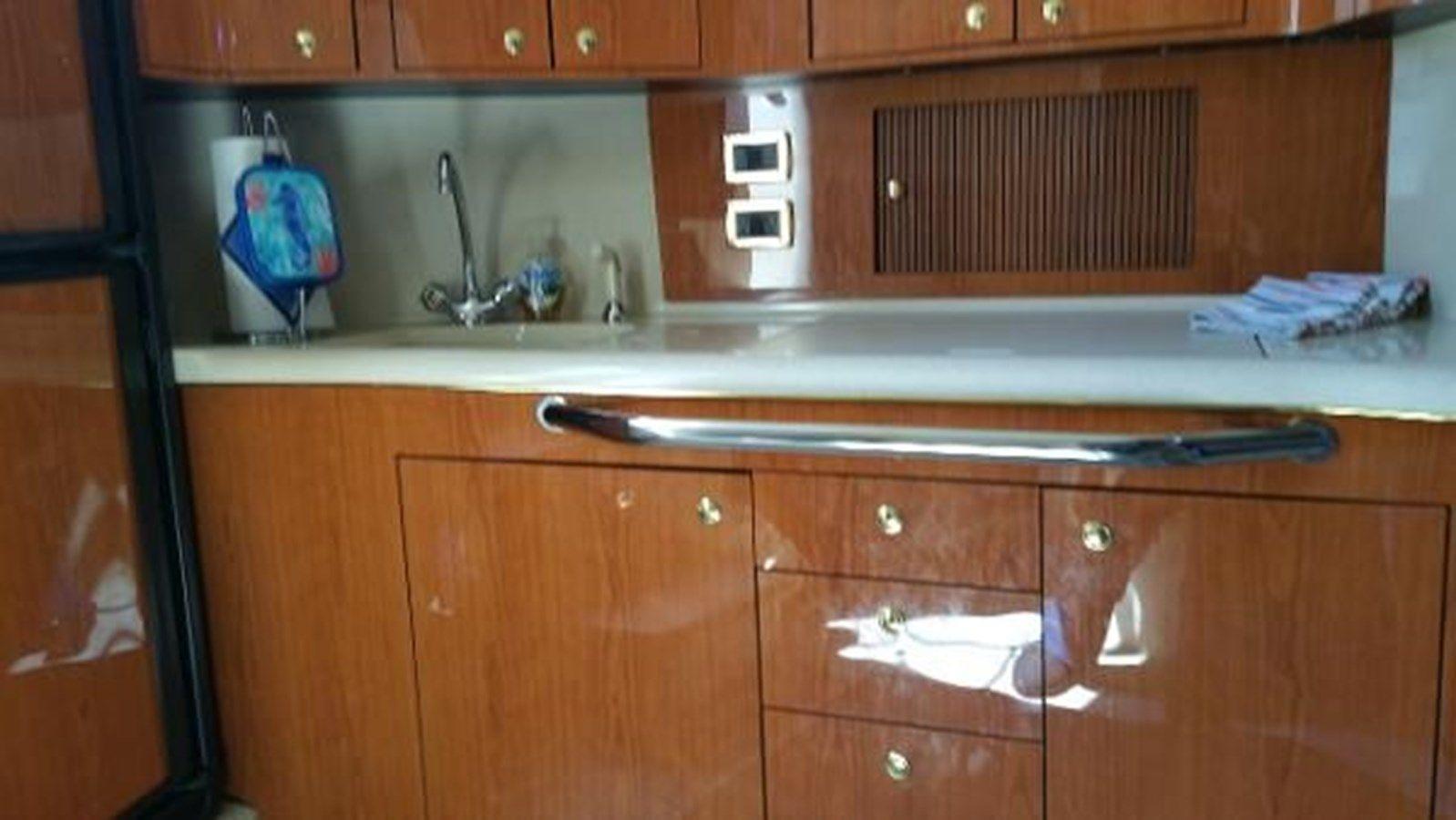 best yacht sales deals 2001 Sea Ray 410 Sundancer 45