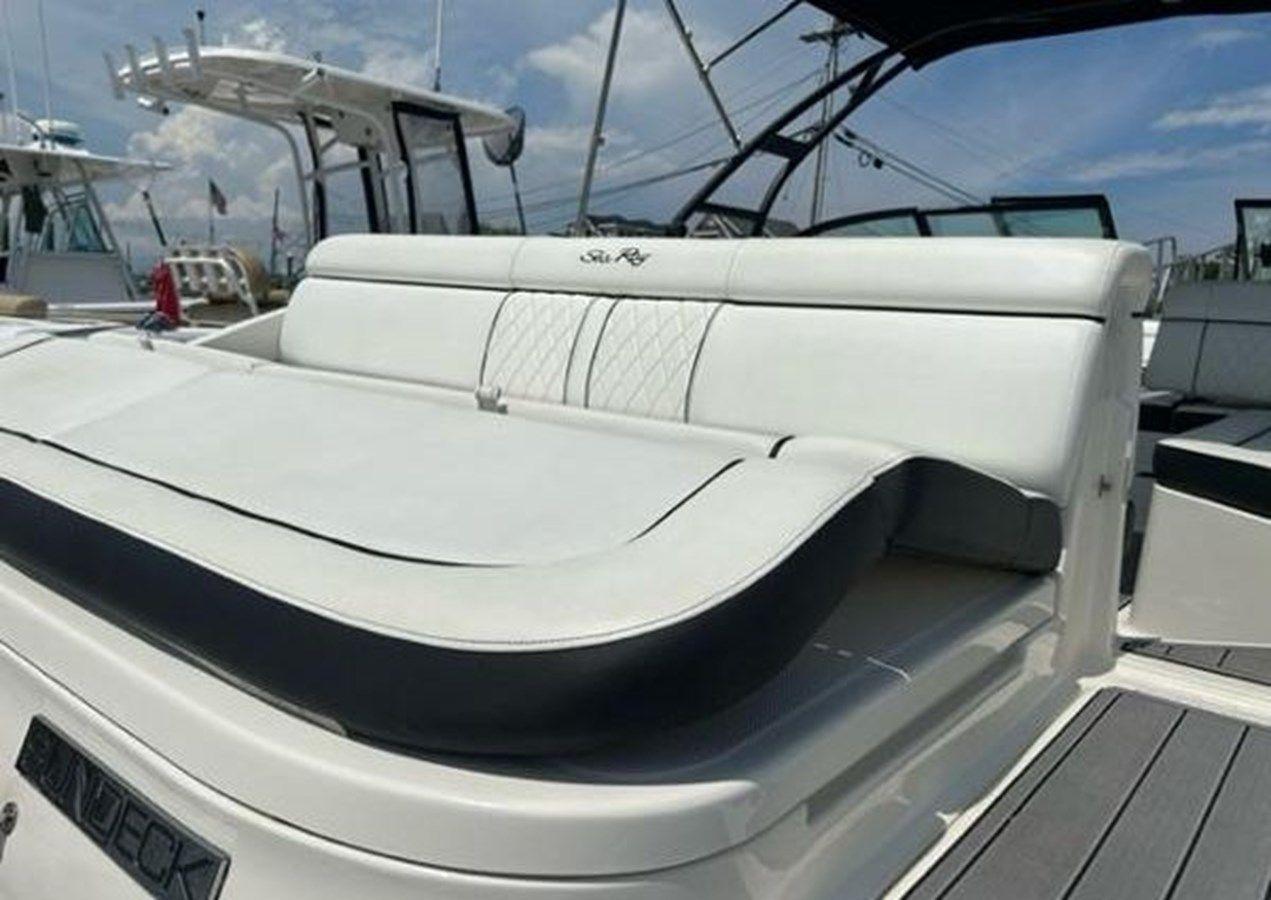 the best price on 2015 Sea Ray 270 Sundeck 2015
