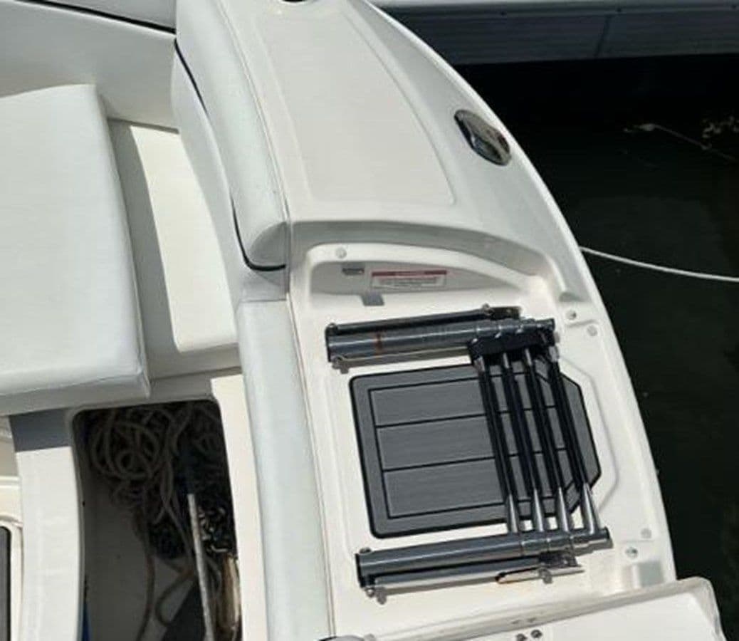 the best price on 2015 Sea Ray 270 Sundeck 27