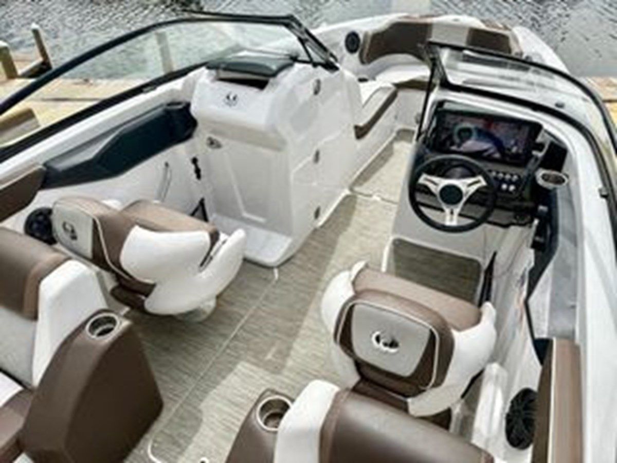 best yacht sales deals 2019 Scarab 255 ID Open 2019