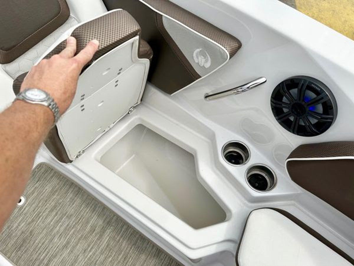 2019 Scarab 255 ID Open 255 ID Open price