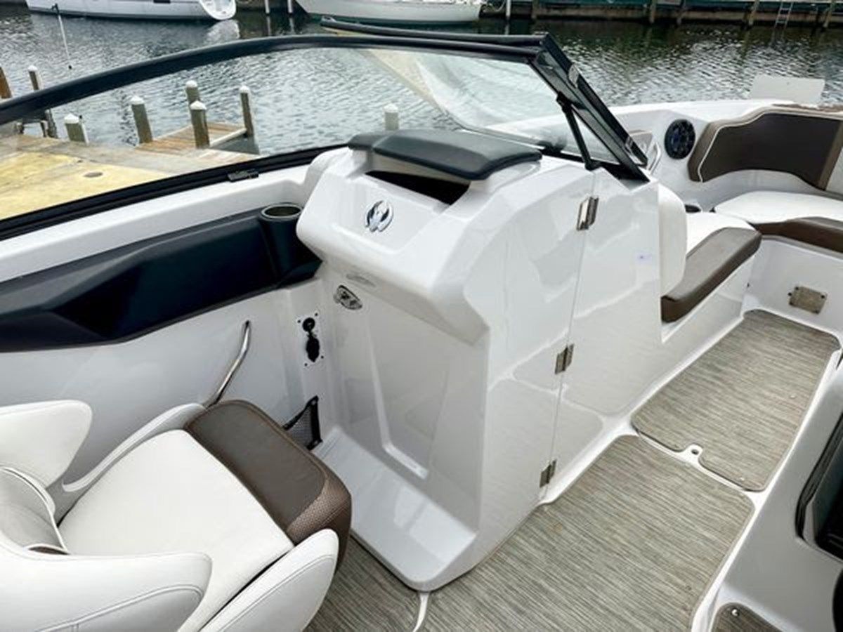 the best price on 2019 Scarab 255 ID Open 255 ID Open