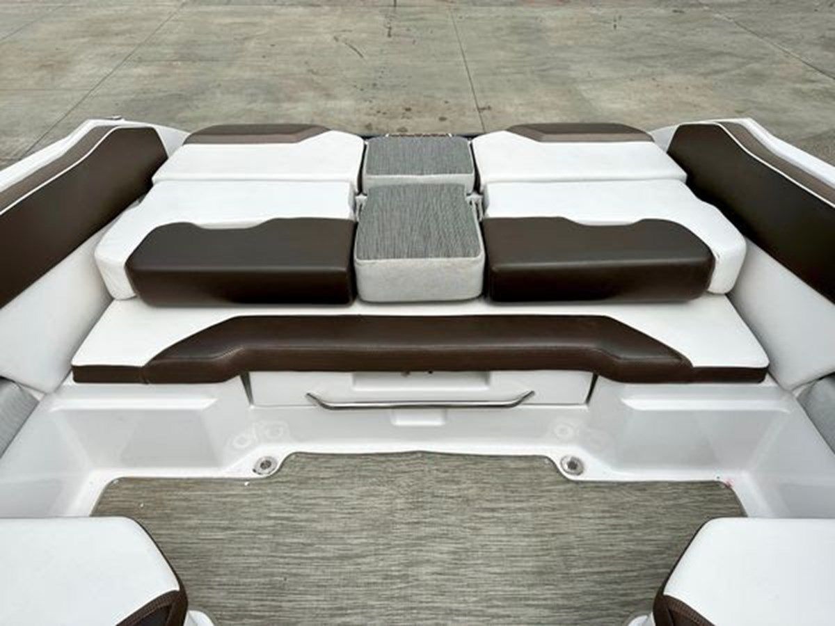 2019 Scarab 255 ID Open 255 ID Open