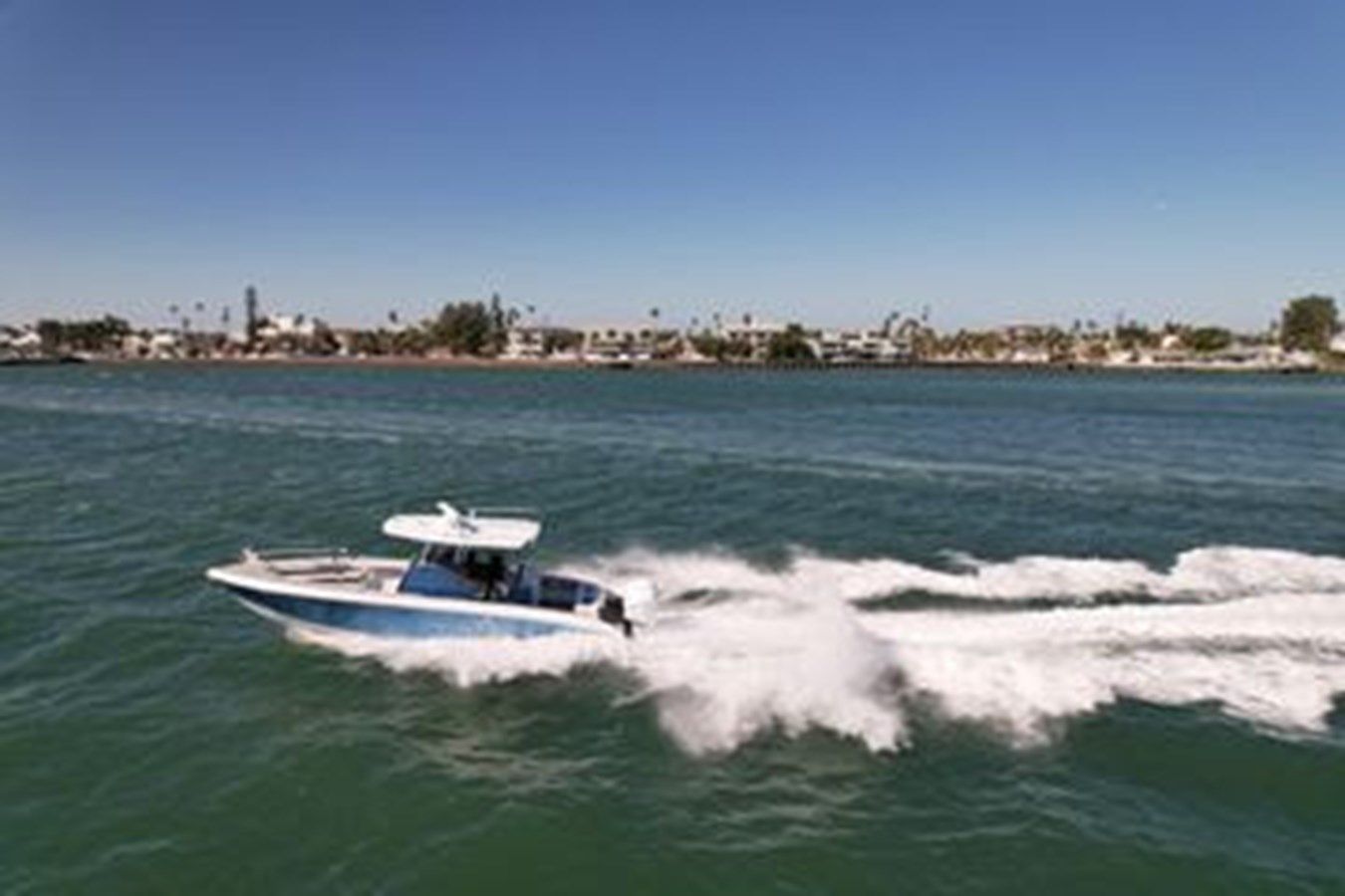 Buy a yacht 2020 Statement 250 Open 350 Open