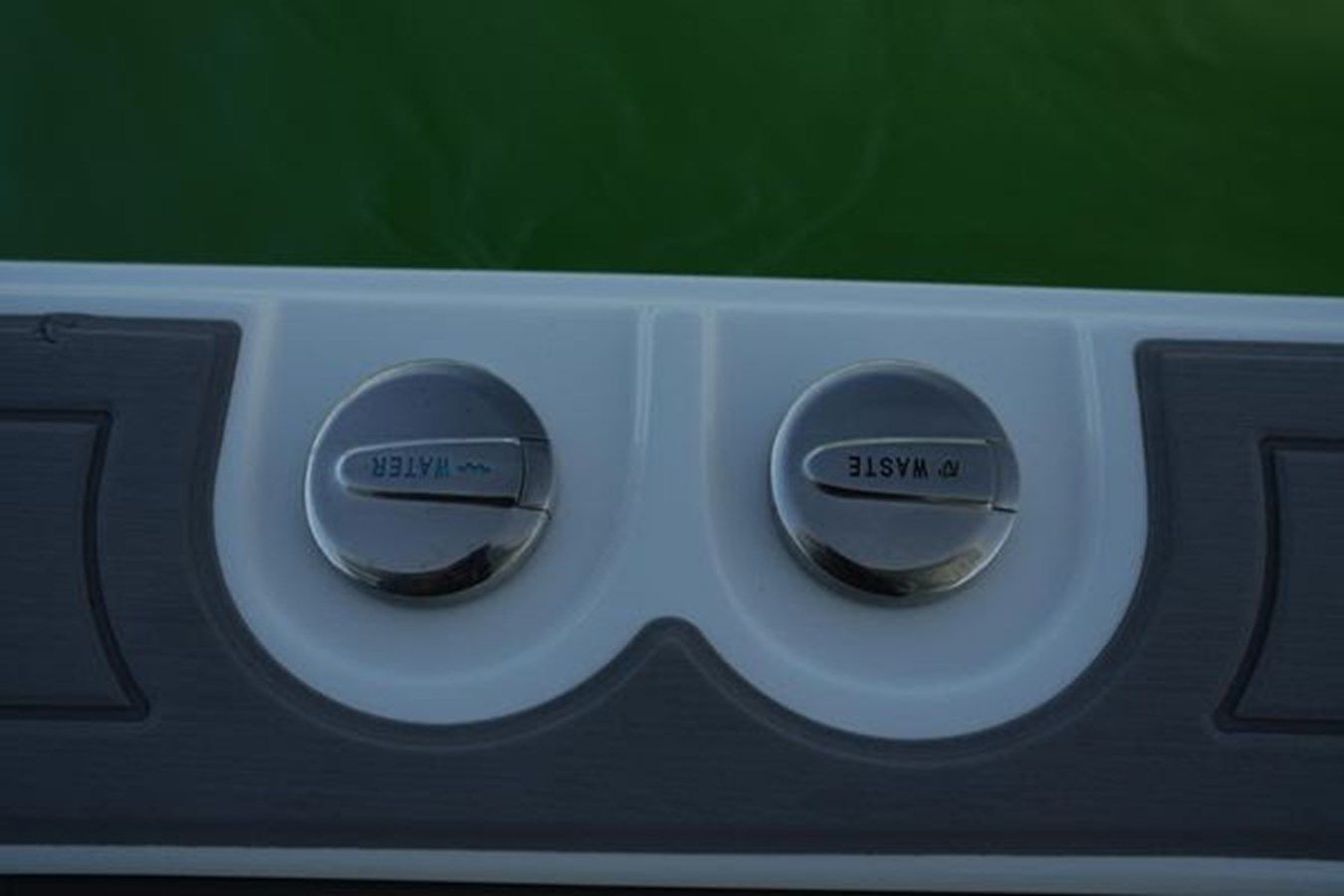 Buy a yacht 2020 Statement 250 Open 2020