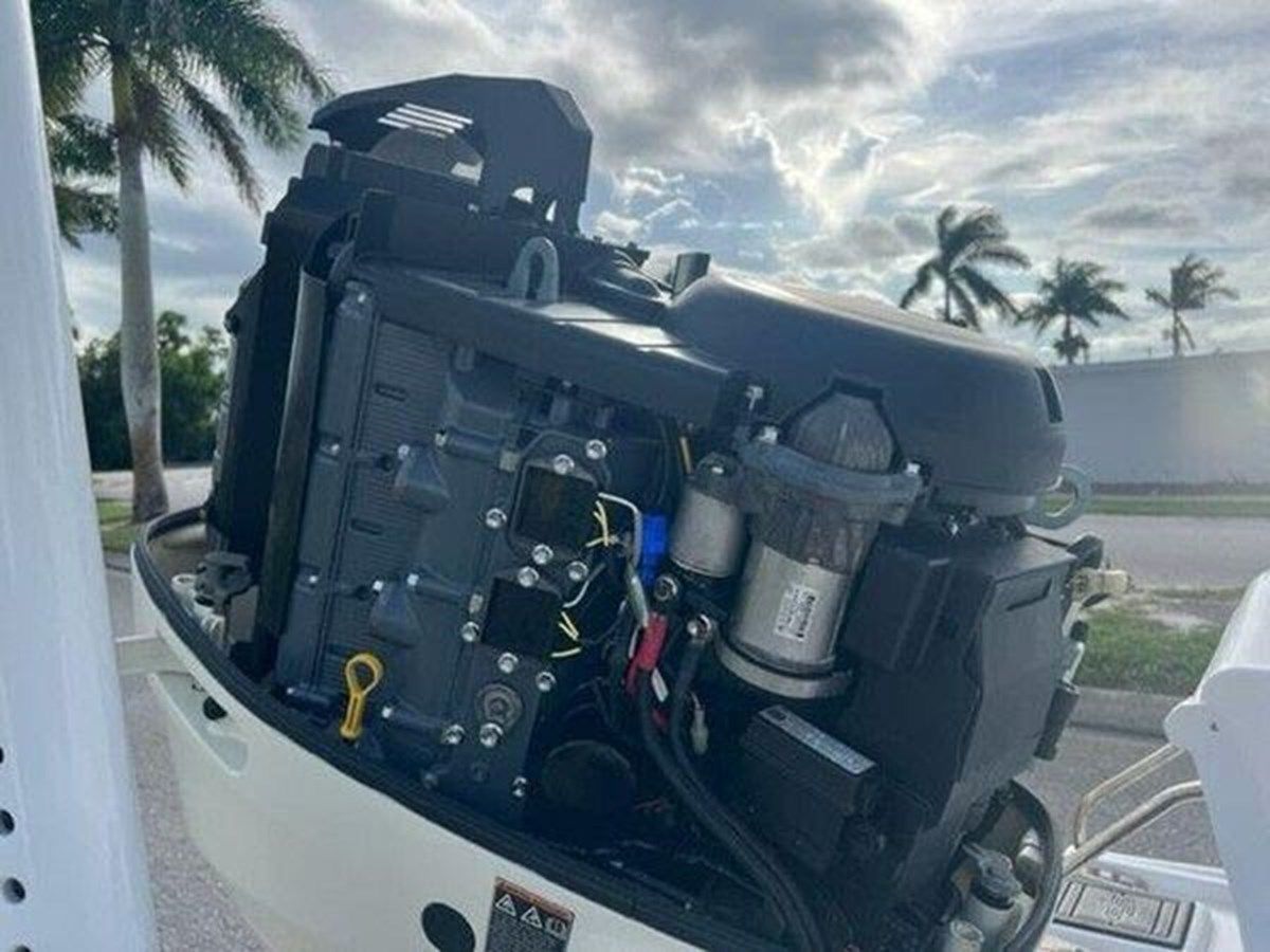 Buy a 2021 Sea Pro 248 Bay - SEA PRO at Shestakov Yacht Sales