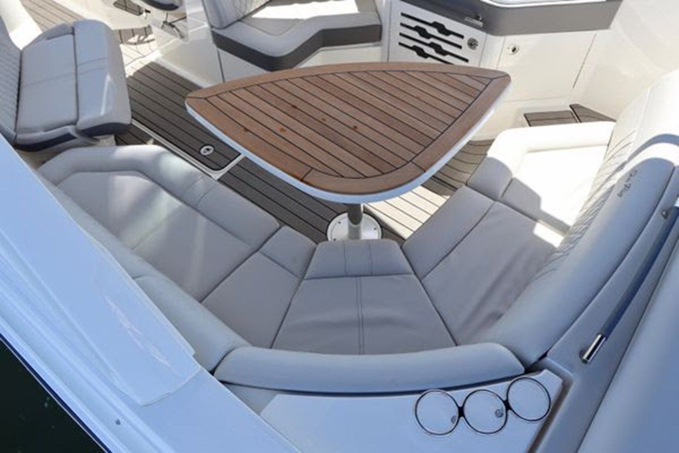 best yacht sales deals Settle Down - SEA RAY