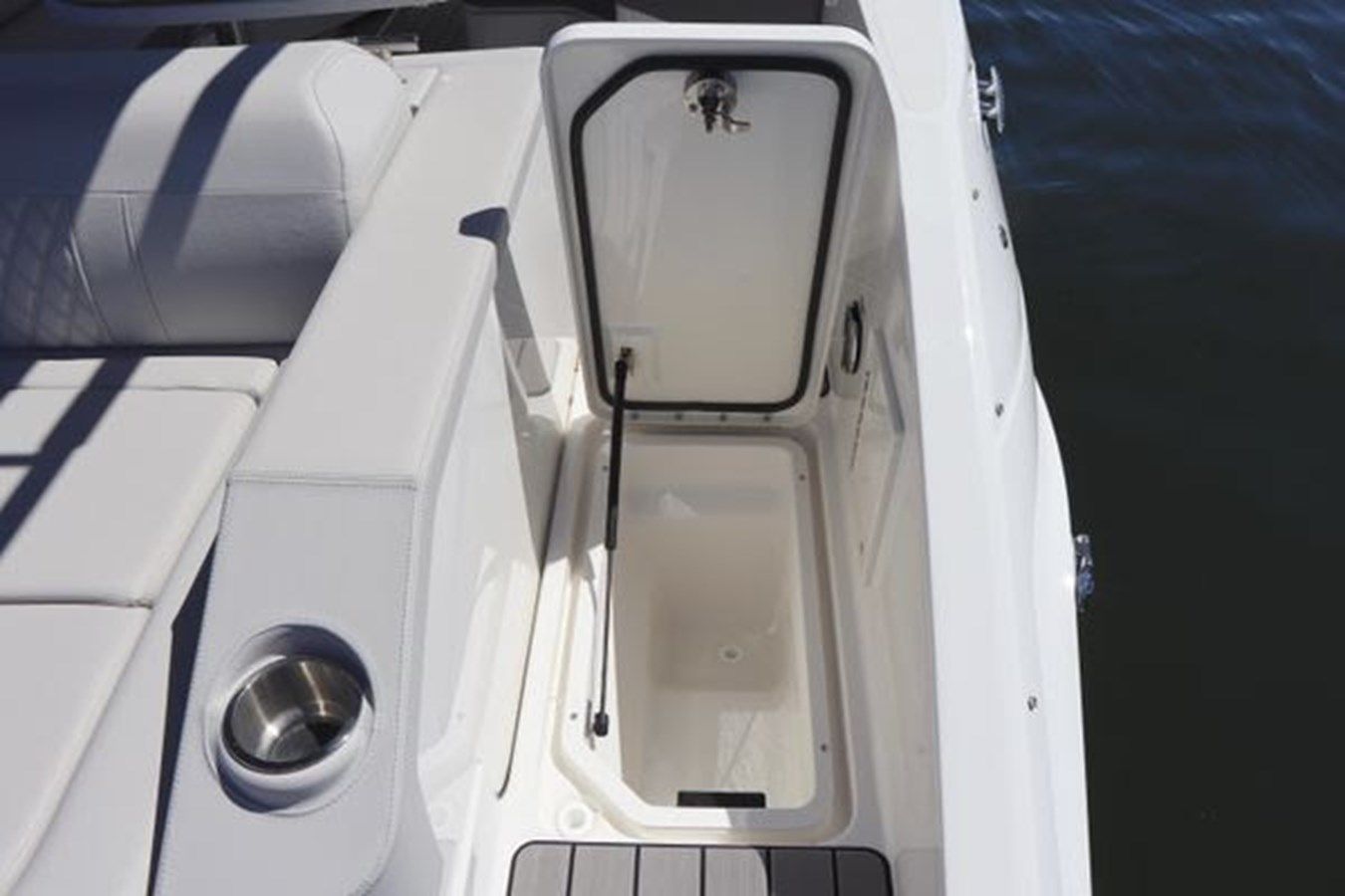 Settle Down yacht sale