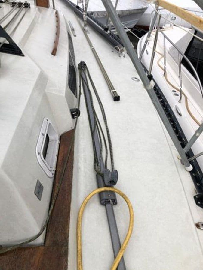 the best price on 1988 C&C AC41 40