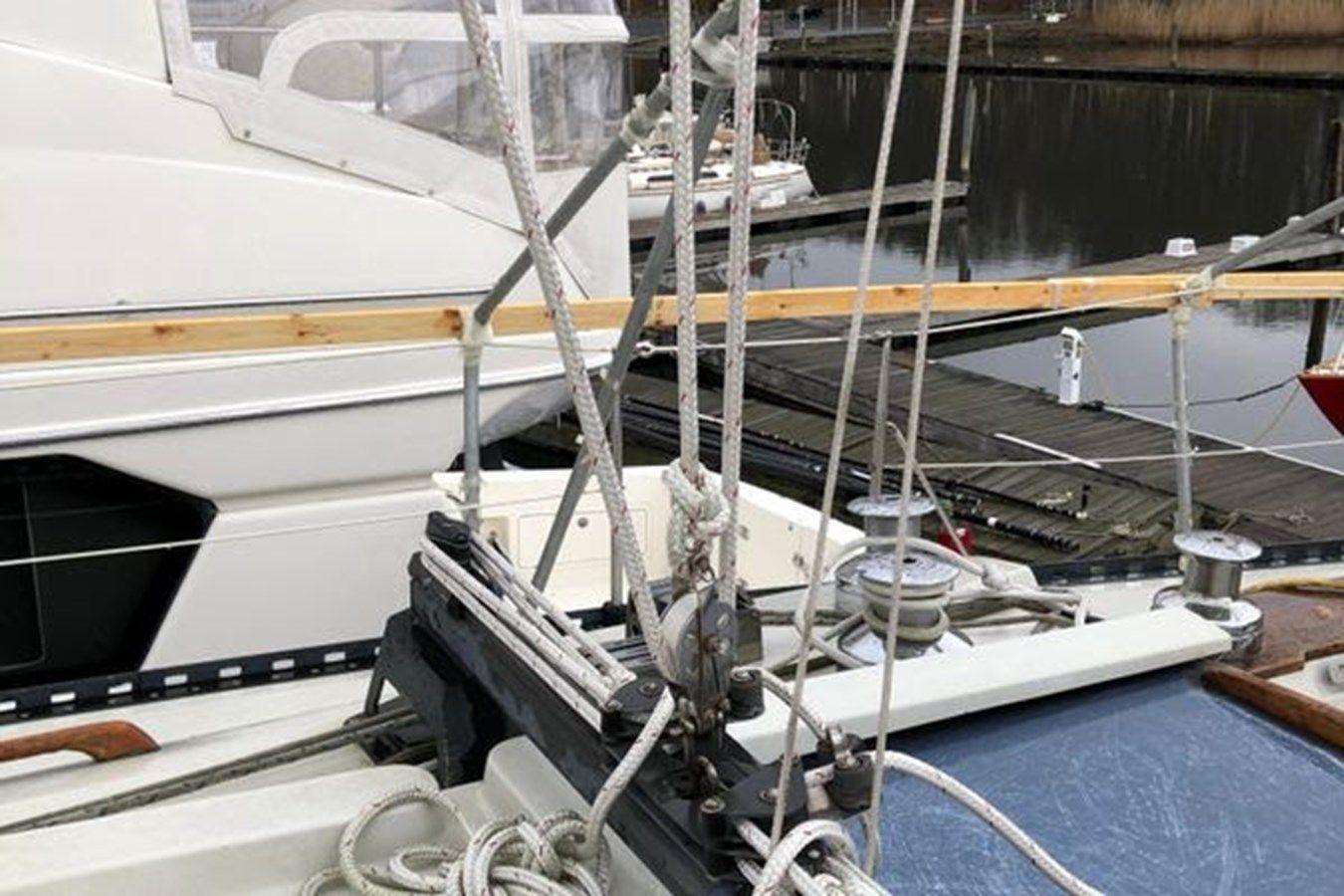 Buy a yacht 1988 C&C AC41 AC 41