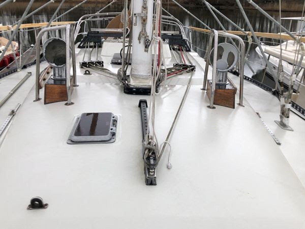 the best price on 1988 C&C AC41 - C & C YACHTS