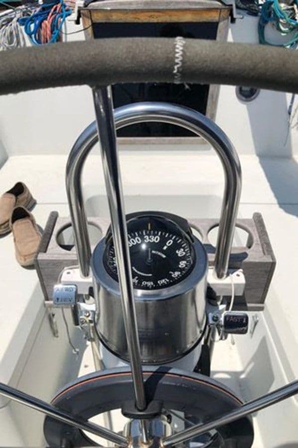 Купить яхту INDIGO 35 в Shestakov Yacht Sales