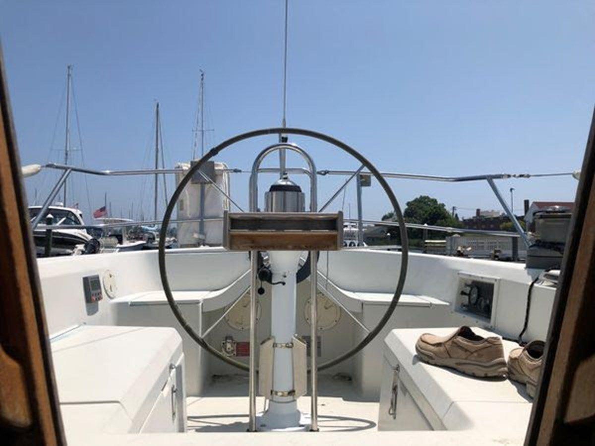 Купить яхту INDIGO - C&C YACHTS в Shestakov Yacht Sales