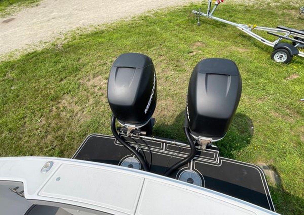 Лучшая цена на 2005 Luhrs Custom 29 Custom 29