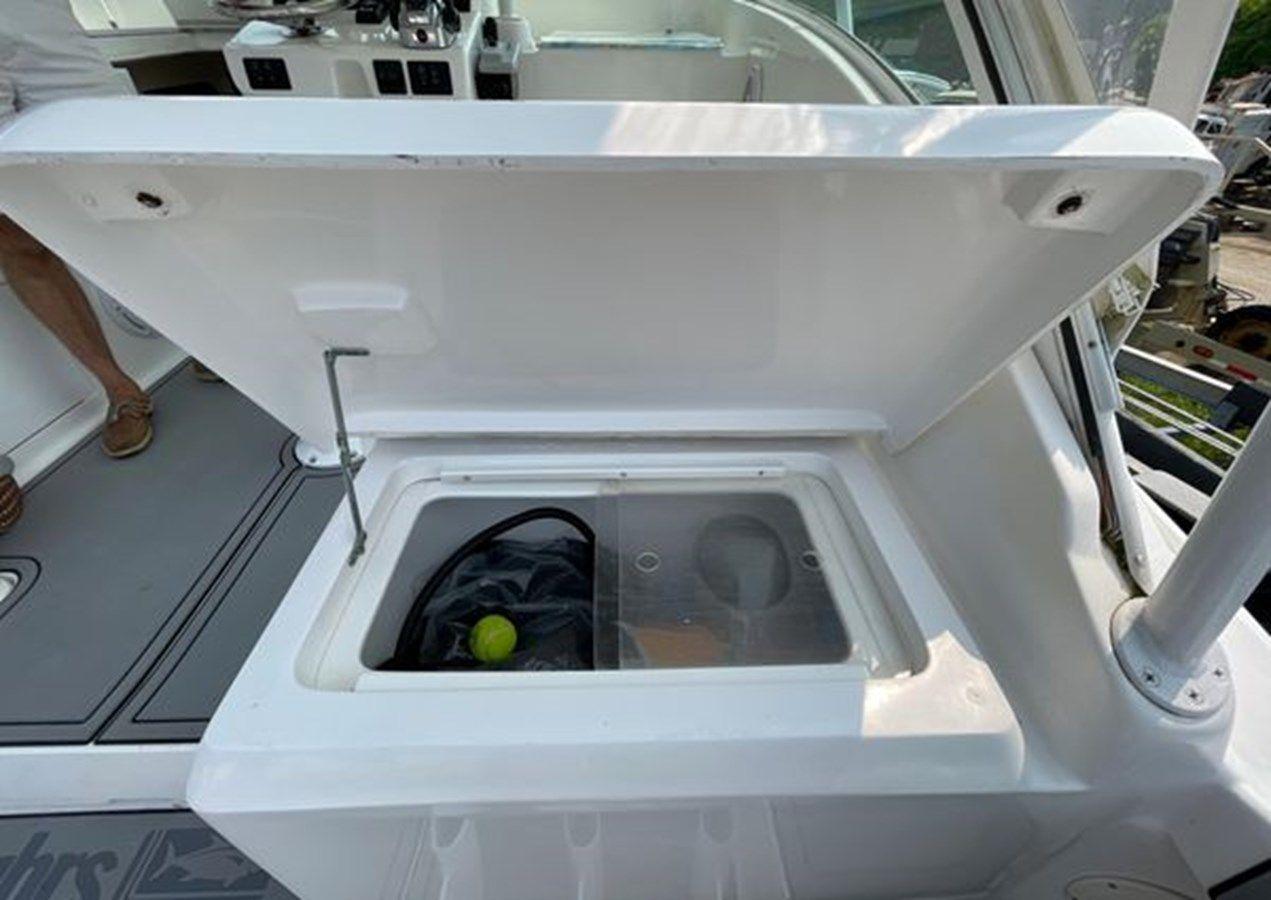 Лучшая цена на 2005 Luhrs Custom 29 30